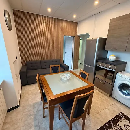 Mh - 100 Meters From The Rivarolo Train Station * Janov